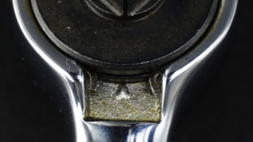 SK Hand Tools 45170 カバープレート スナップリング溝 接写